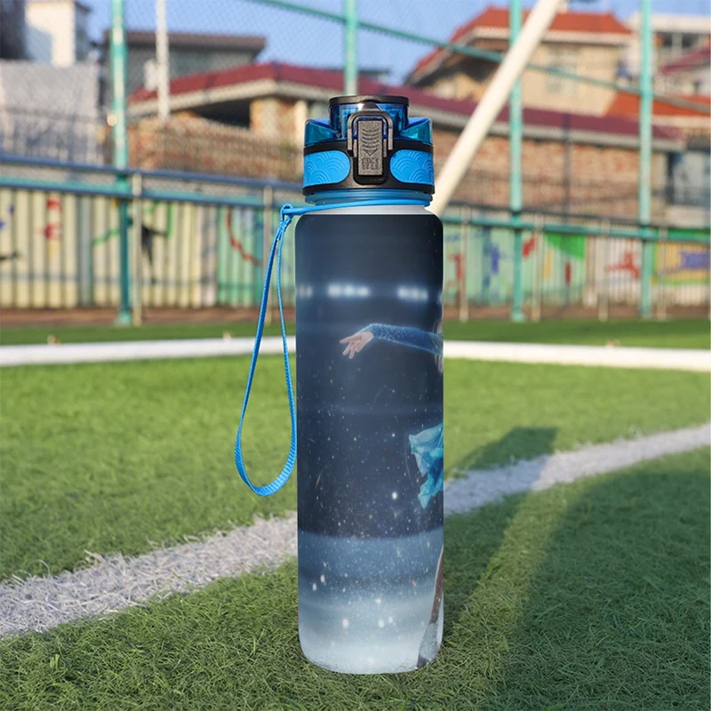 Borraccia Sportiva 950ml con Design — Sport Water Bottle