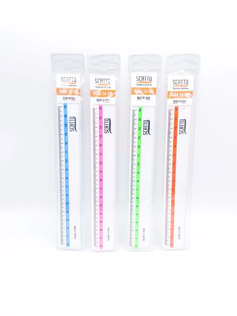Scatto Riga In Plastica 16cm Colori Assortiti