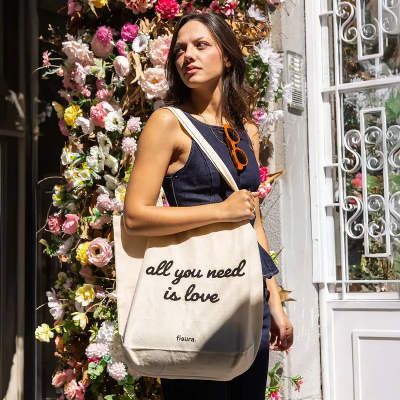 TOTE BAG "ALL YOU NEED IS LOVE"