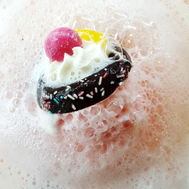 BOMB - MOVE OVER PAVLOVA